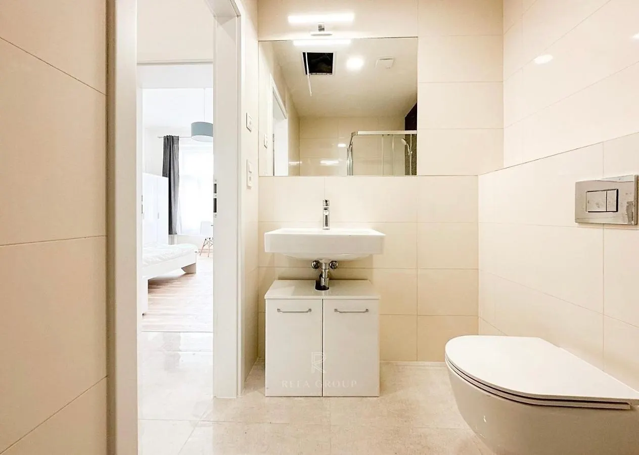 Helen New Apartments Chain Florenc Prague 0*,