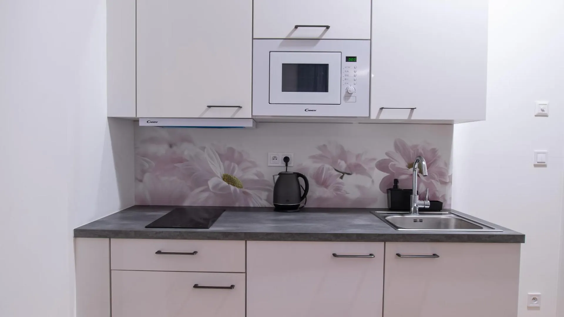 Helen New Apartments Chain Florenc Prague