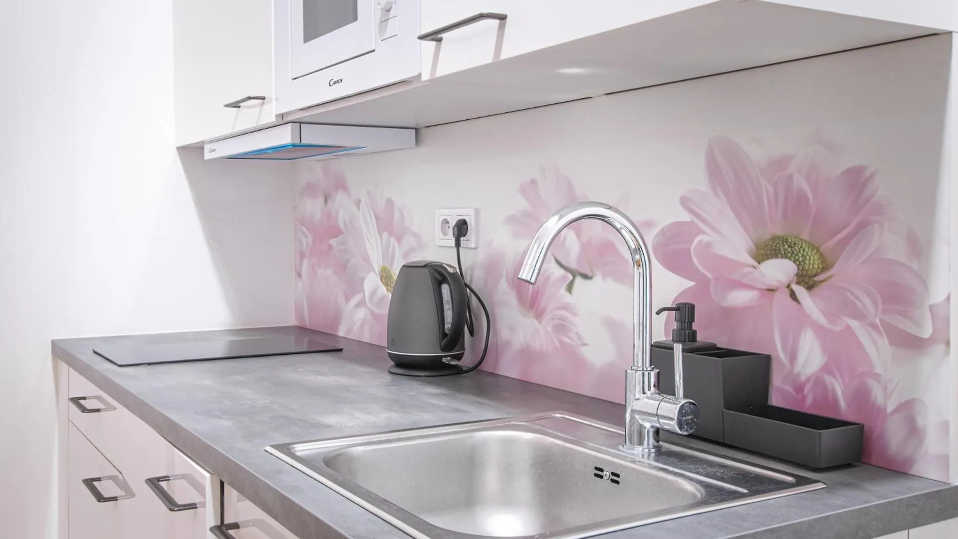 Helen New Apartments Chain Florenc Prague 0*,