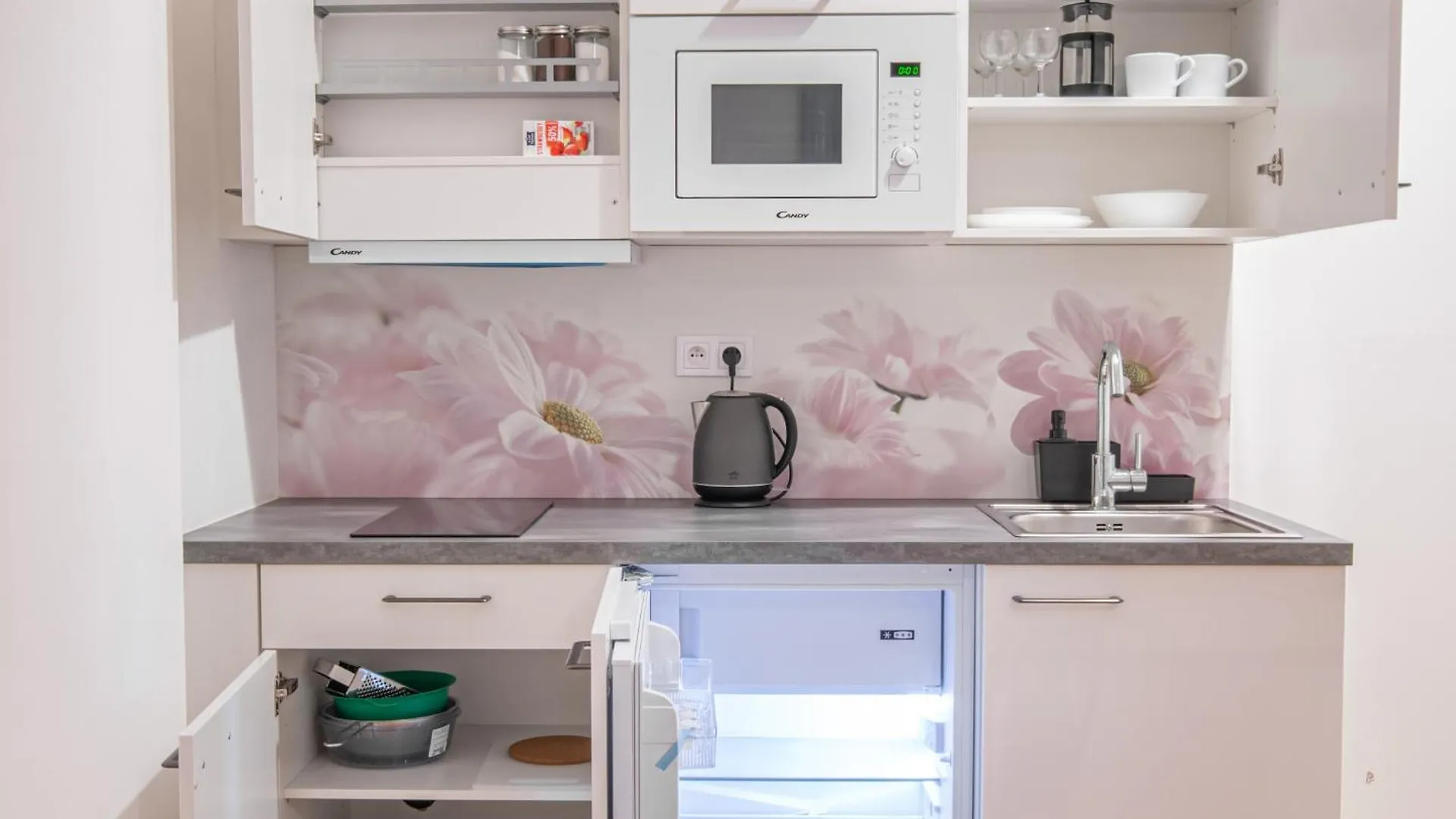Helen New Apartments Chain Florenc Prague
