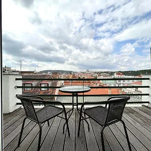 Hradebni - Terrace In The Old Town Apartmán